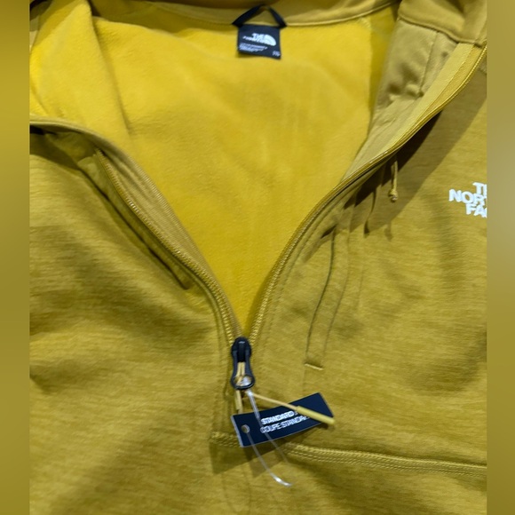 NORTHFACE PULLOVER — XXL - Picture 5 of 8